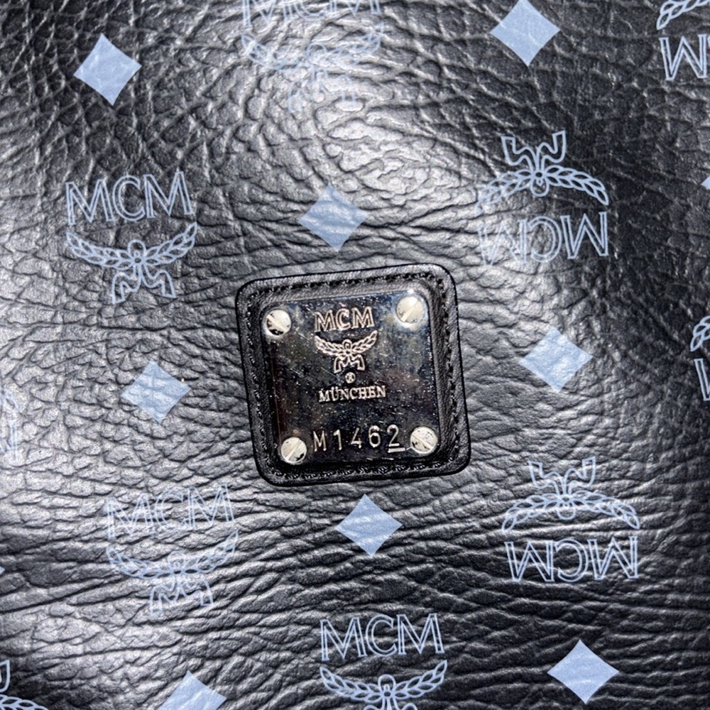 Authentic (Pre-Loved) MCM X-Large Tote Bag - Picture 12 of 12